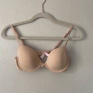Victoria’s Secret bra